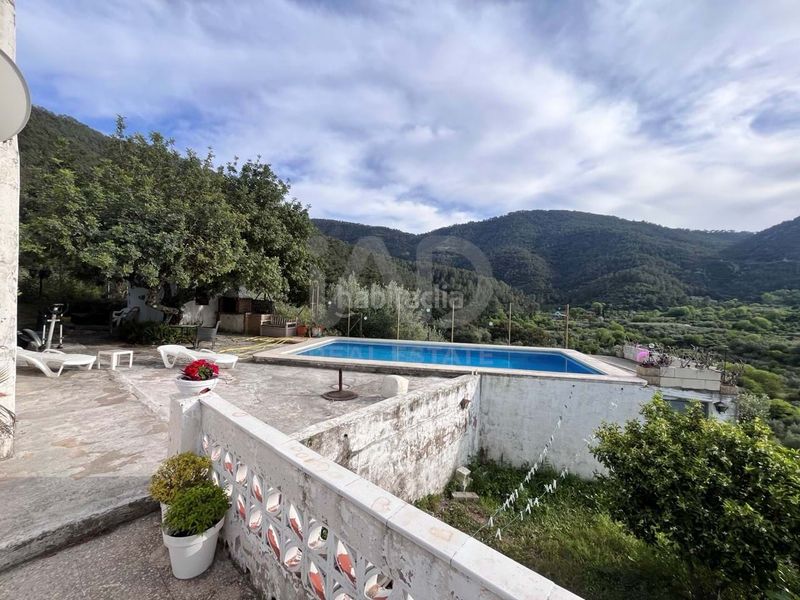 Foto 99ae56a2-1c93-4d1d-84bb-72a25726e885. Casa amb calefacció piscina a Eslida