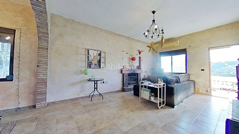 Foto edbaef9f-68cf-42f1-aef3-d6da3c62f061. Casa amb calefacció piscina a Eslida