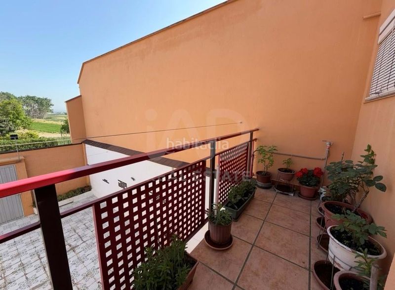 Foto 98d21712-2f5f-4e31-8868-76a67df29df7. Casa amb calefacció aparcament a Ivars d´Urgell