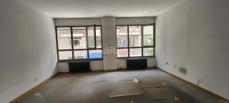 Foto 5beae928-ee11-4ac5-bbaf-3ce04bcb5ed6. Local comercial a Centro Ponferrada