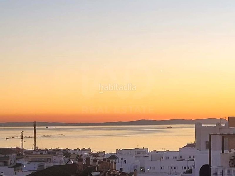 Foto 849d8b2d-6853-4658-9a1e-0921d29e7a25. Pis amb piscina a Tarifa ciudad Tarifa