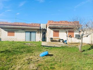 Rural plot in Cuadros