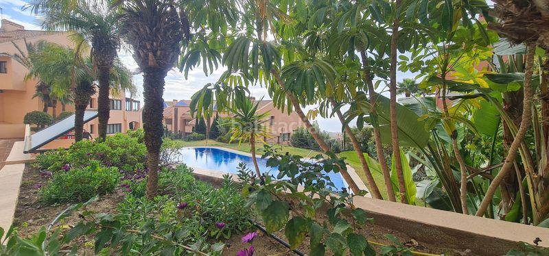 Foto 742870d7-cea9-417d-affe-b2f0eb4d9747. Dúplex amb calefacció aparcament piscina a Calahonda Mijas