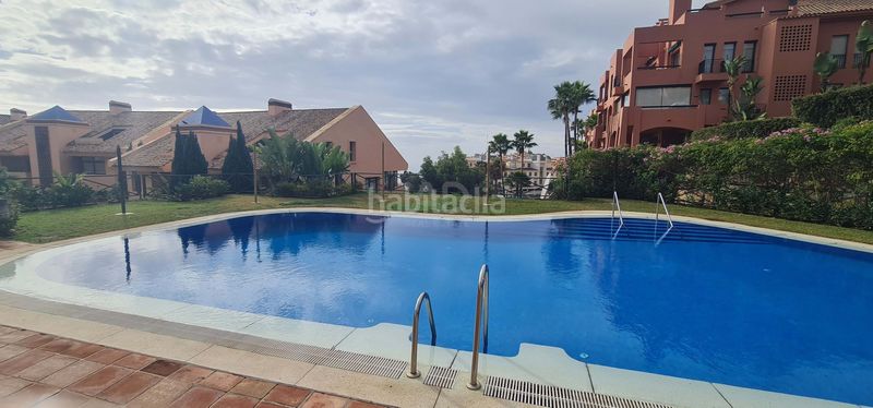 Foto fe843394-bac2-4e4d-b112-dcf4d0464b97. Dúplex amb calefacció aparcament piscina a Calahonda Mijas