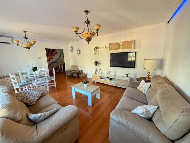 Foto c07fcd63-2e1d-4c3a-9413-940e71f134de. Casa amb calefacció a Los Almendros - El Limonero - El Tomillar Málaga