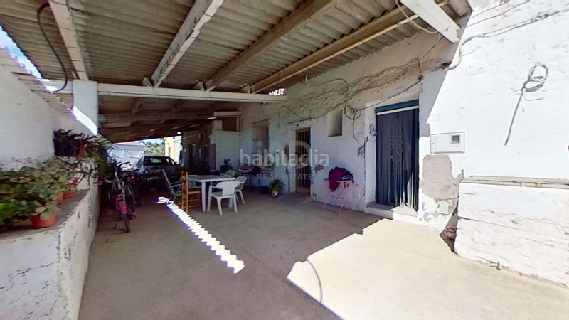 Foto 3d34a770-be38-4fb7-81cd-f490370c0a61. Casa amb aparcament a Camarles