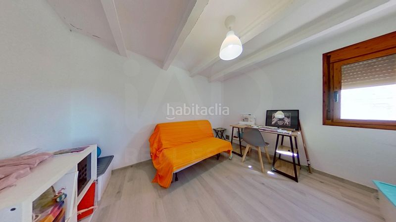 Foto 56694aa1-73af-4549-a61c-ec1a505e1355. Casa amb aparcament a Camarles