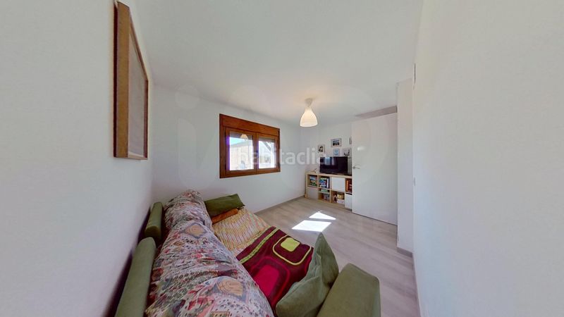 Foto 5a591d88-47f5-4c51-9eee-2e1e668542cd. Casa amb aparcament a Camarles
