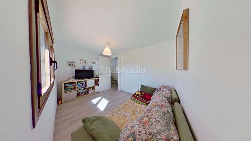 Foto 71121160-7a42-49f8-8eb6-f49a4ebd170d. Casa amb aparcament a Camarles