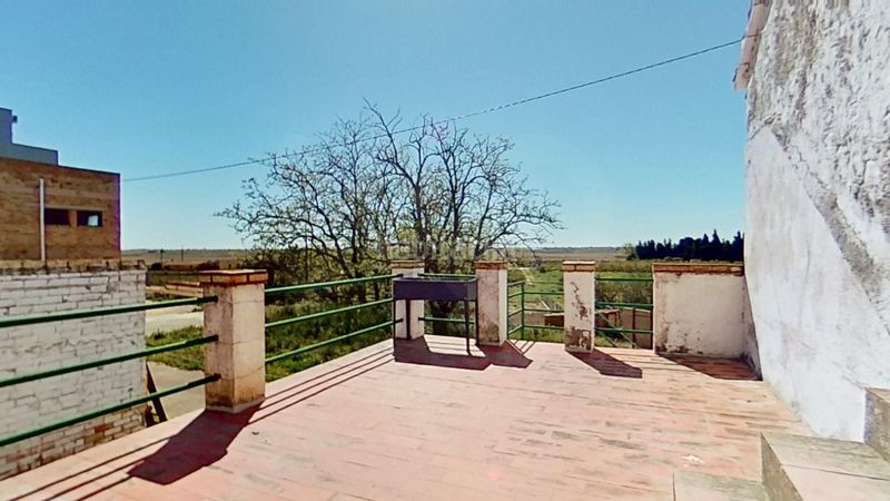 Foto 814f2bd4-a886-4485-8c9b-ceca8782977f. Casa amb aparcament a Camarles