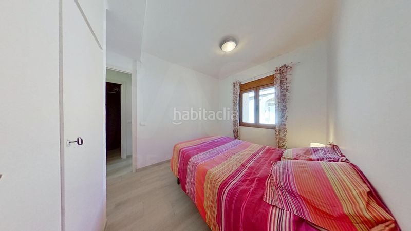 Foto 8f7d48e2-5e0e-44c9-b57c-6e7ef4f72e88. Casa amb aparcament a Camarles