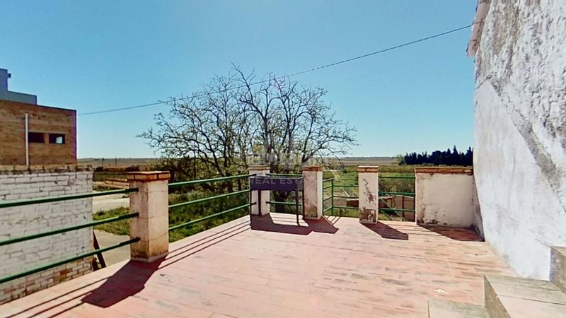 Foto be108689-63f6-47be-87db-a389d2303152. Casa amb aparcament a Camarles