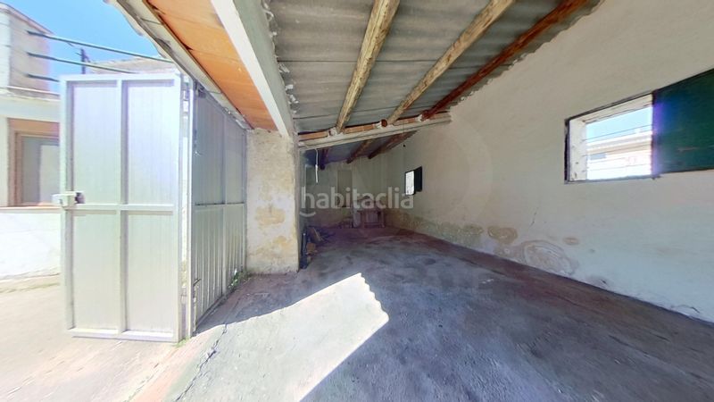 Foto e2881dde-68f3-4445-b78e-986f4d230099. Casa amb aparcament a Camarles