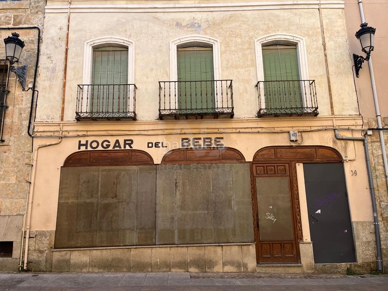 Foto d3de80ae-321c-4177-a7fc-7403167f0007. Edificio en Ciudad Rodrigo