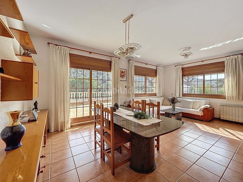 Foto 782027d9-ffe6-4d29-aaec-01bff4dbc2e0. Casa amb calefacció a Vilanova del Vallès