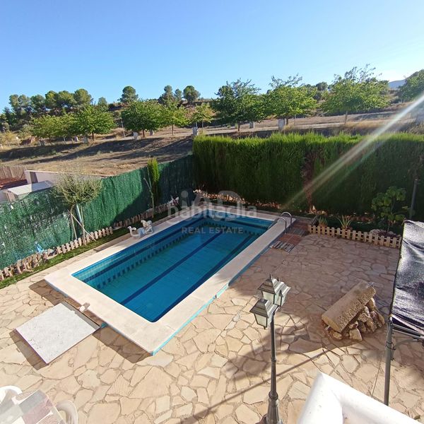 Foto 1c022e72-2b71-47ab-9207-1ff1ae361998. Casa amb calefacció aparcament piscina a Flix