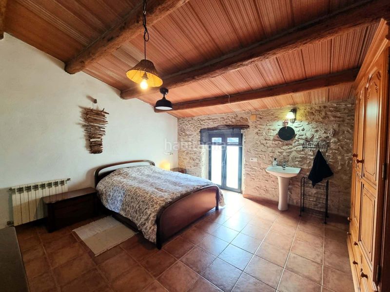 Foto d3342a3f-4711-4f43-b561-69878aed2f65. Casa amb calefacció a Ulldecona