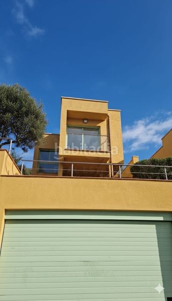 Foto 7f562e14-cbeb-4120-8eec-a50c083fbf81. Casa aparellada amb calefacció aparcament piscina a Begur