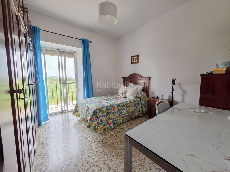 Foto 2222a7df-3072-4c8a-a801-0f4972dde197. Casa amb calefacció aparcament piscina a Zona de la Vega Antequera