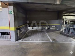 Aparcament cotxe a Avenida de la gavia