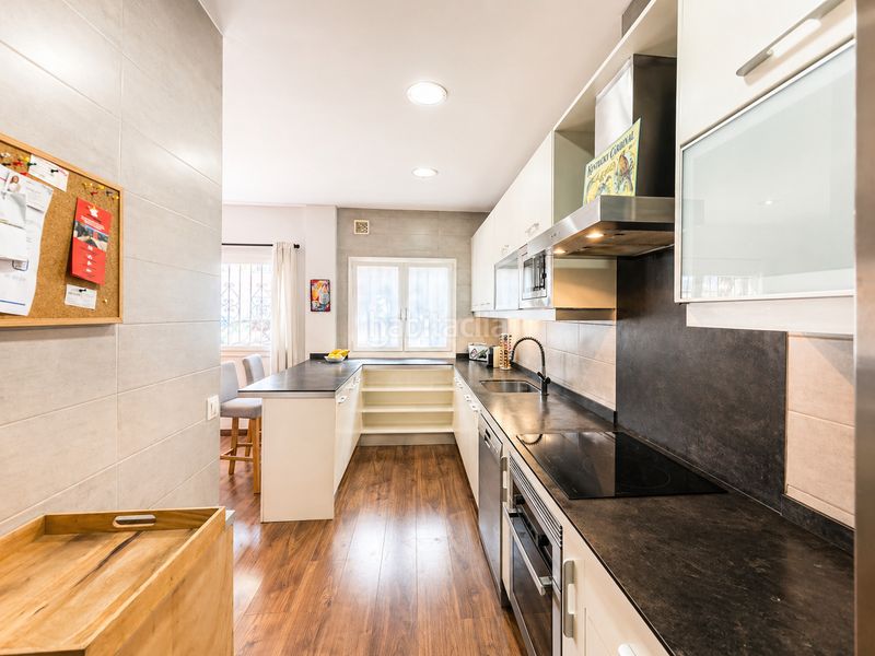 Foto f0f228c1-a219-4516-b529-00e639195aab. Dúplex amb calefacció aparcament a L´Olivera Palma de Mallorca