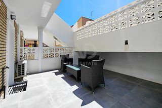 Casa aparellada  Avenida alemania-mata