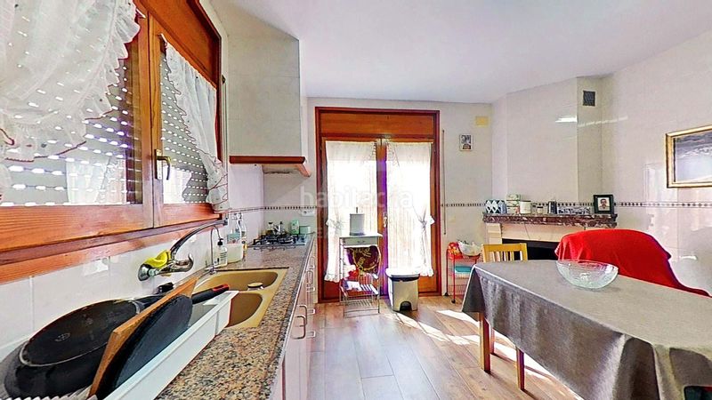 Foto 02e20880-b139-4b13-afef-2376c00e868e. Casa amb calefacció aparcament a Vallmoll
