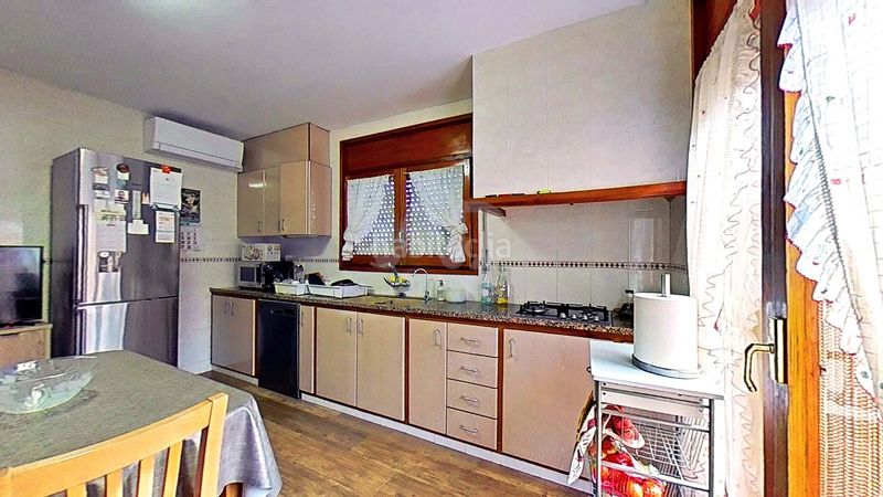 Foto fa5929a0-0baf-4da6-94e8-df14b0154253. Casa amb calefacció aparcament a Vallmoll