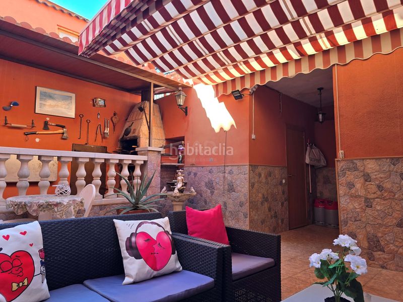 Foto d3dc3d57-4653-4947-a505-4c0406b92918. Edifici a Masllorenç