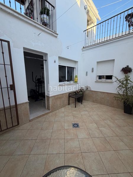 Foto 5c5f3aeb-da44-43bb-824e-62413e7da6fe. Casa pareada en Lepe