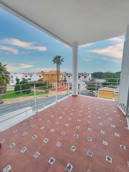 Foto 6706a02d-7021-4e5f-b8b7-a7baf2507dd7. Casa amb aparcament piscina a Urbasur Islantilla