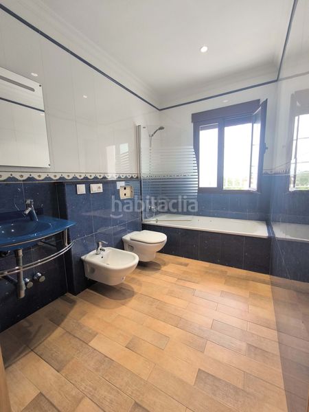 Foto c4818cdf-82ac-4535-a121-a6e162fa0a36. Casa amb aparcament piscina a Urbasur Islantilla