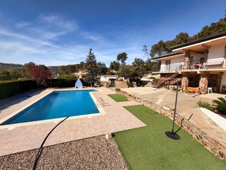 Maison à Olesa de Bonesvalls
