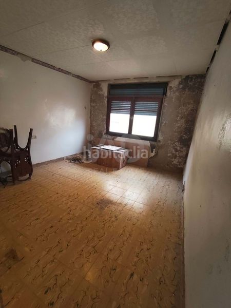 Foto eb96a431-8450-43c0-a1de-99c622f5b679. Casa aparellada a Cálig