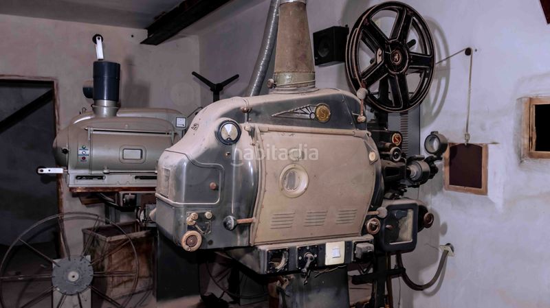 Foto b1b8940c-d572-4ef8-89d8-bbff2f37d2a1. Edificio en Villa de Don Fadrique (La)