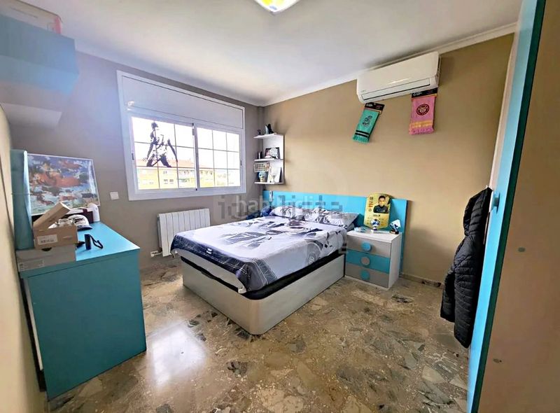Foto f2852195-ba6f-4ca2-9ca2-5704104fd4fd. Casa amb calefacció aparcament a Can Parellada Terrassa