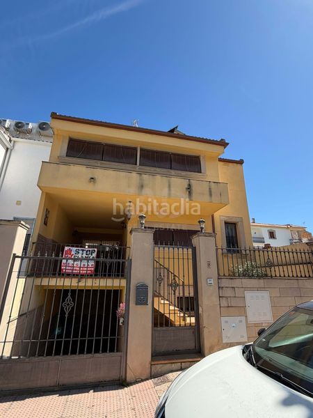 Foto 5d6a8961-2008-4f5d-8d44-0664f26a801d. Casa amb calefacció aparcament a Mengíbar