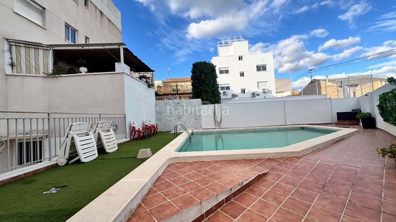 Foto a905f074-9c87-4fa1-b571-6afd5a782e51. Pis amb piscina a Villafranqueza Alicante