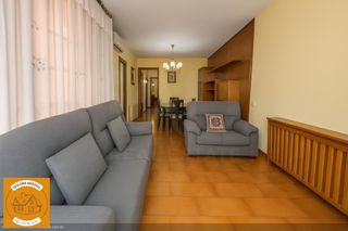 Casa aparellada a Avinguda de l'onze de setembre 130