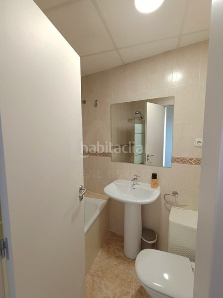 Foto 19cb43c2-3d8e-4ce4-9c5a-42a508cb3411. Casa amb aparcament a Ampolla (L´)