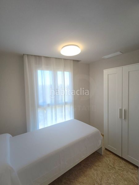 Foto ed03f696-0107-4faa-87be-a39fe2c55df3. Casa amb aparcament a Ampolla (L´)