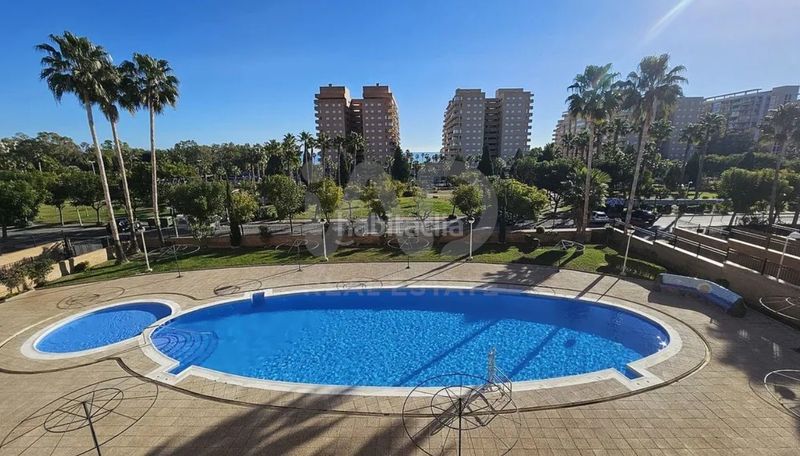 Foto 65c75a70-bb66-4167-bde7-0e91d7a2f429. Àtic amb calefacció aparcament piscina a Costa Caribe Oropesa del Mar