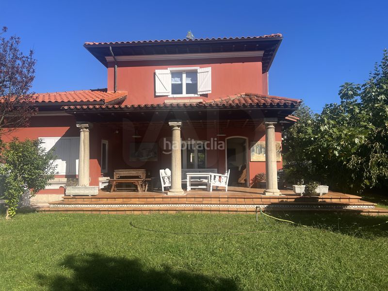 Foto 7232a8a9-e9f8-49b6-80d0-3a388f684aa1. Chalet en Salinas Castrillón
