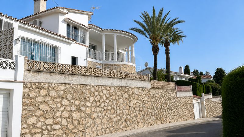 Foto 8b99e3ba-3dd3-4551-a1b4-206cf99292f7. Casa amb calefacció aparcament piscina a Benajarafe