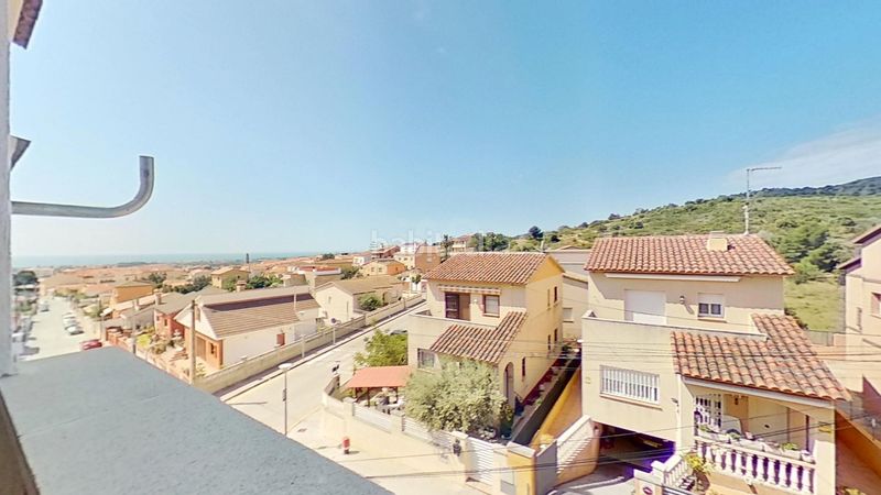 Foto 1d875fec-4913-4dd5-b953-e7df04d47ebb. Casa aparellada amb calefacció aparcament a Roda de Barà