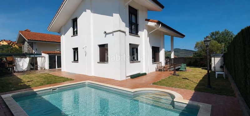 Foto 13f4c42d-ff87-42ae-88ed-ac0d4043aaaf. Casa amb calefacció aparcament piscina a Ajo Bareyo