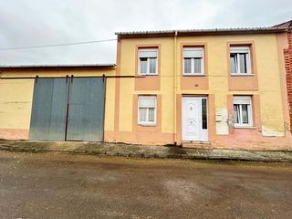 Country house in San Cristóbal de la Polantera