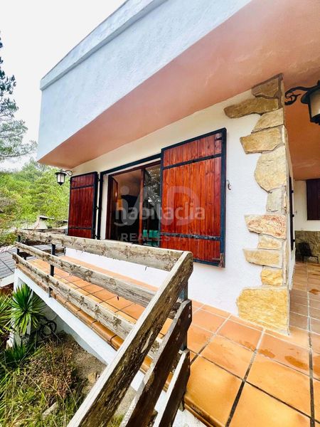Foto 42d66872-5f7f-4fc8-b6fe-5d257db90885. Chalet en Roquetes