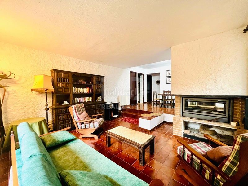 Foto b611db54-64ad-4381-8766-cfc66a070a77. Chalet en Roquetes