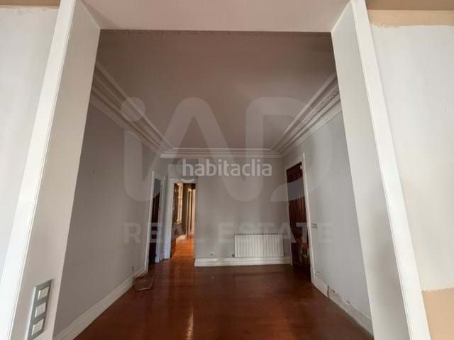 Foto 2f982acf-f0e6-4eaf-a4b9-0db78f7280a9. Piso en Plaza Circular Bilbao